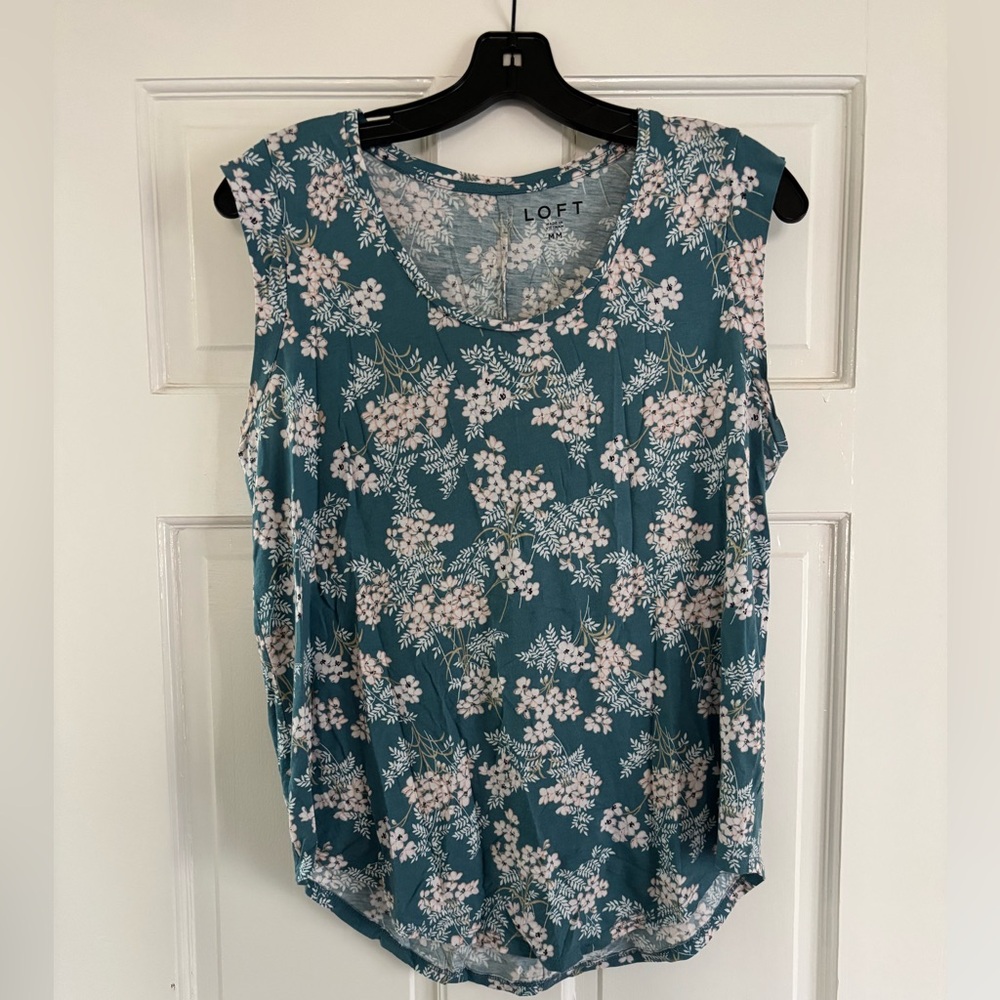 Maternity loft shirt